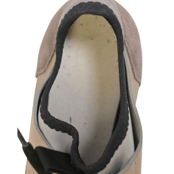 Balenciaga Race Runner Sneaker in Multicolor Leather And Suede
